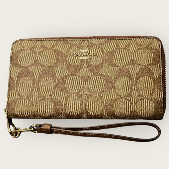 COACH Long Zip Around Wallet In Signature Canvas | NWOT - Picture 1 of 9